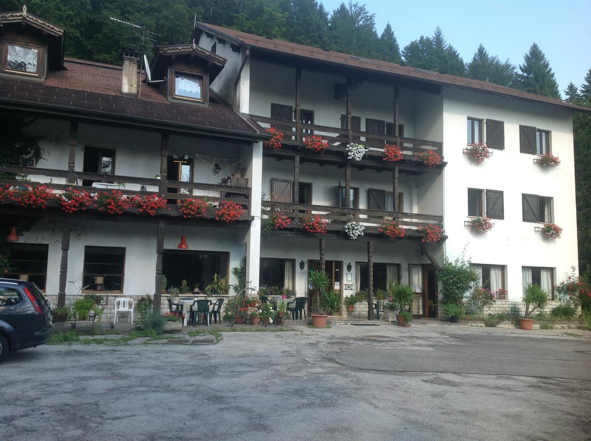 Albergo Club21 Lavarone Eksteriør billede
