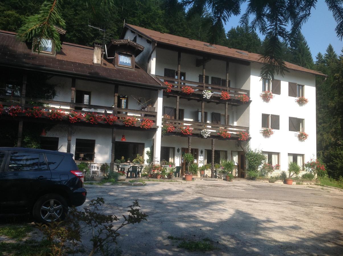 Albergo Club21 Lavarone Eksteriør billede